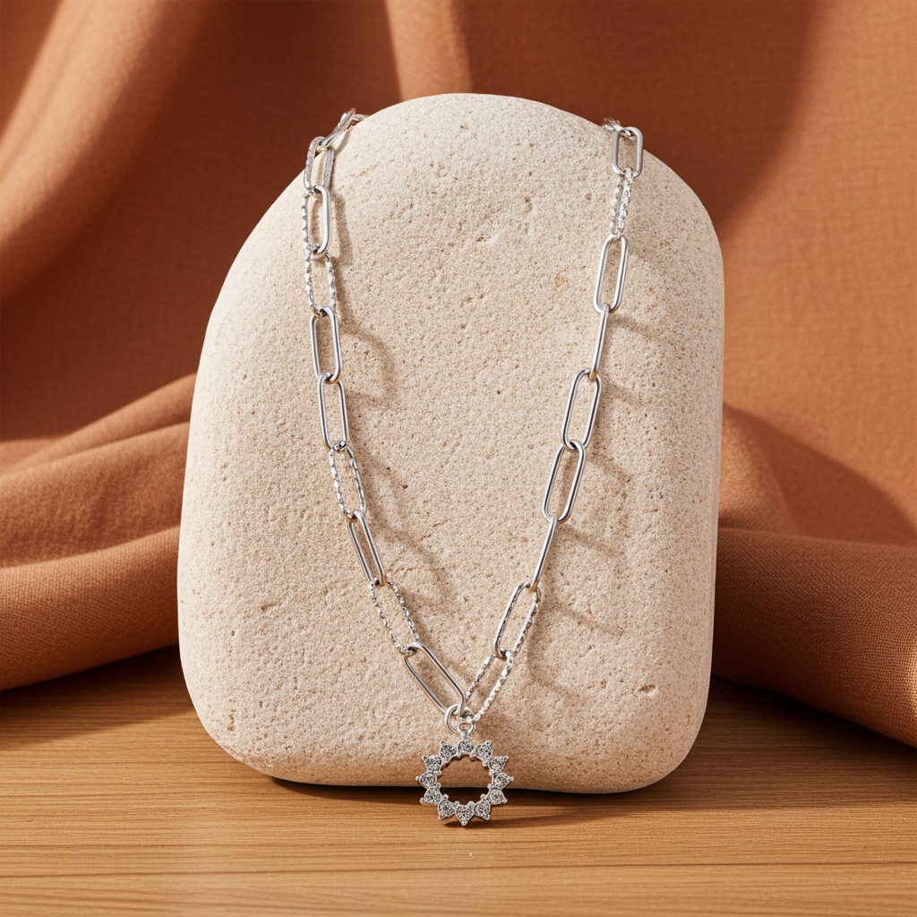 FRETTA: Radiant Star Shaped Pendant Zirconia Paper-Clip Chain Necklace in White Gold (Silver Toned)