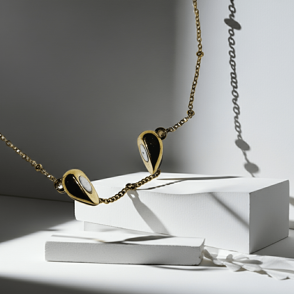ABNA Gold: Together Forever Beaded Necklace – Separable Magnetic Mini Heart Pendant - MacroPanora