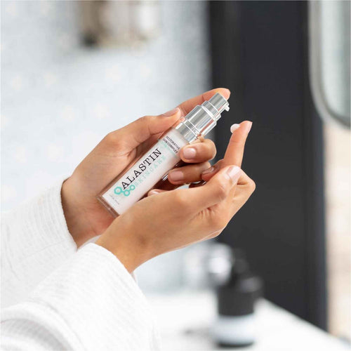Alastin Renewing Skin Complex with TriHex Technology™ - MacroPanora