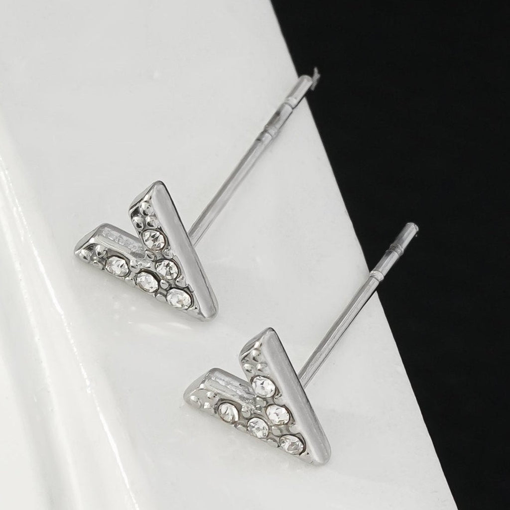 ALIVALDA Silver: 'V' Shaped Zirconia (CZ) Mini Stud Earrings - MacroPanora