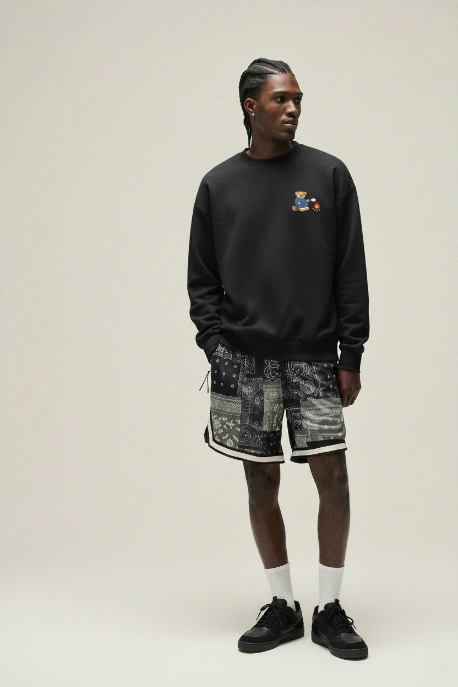 Amoo Campfire Bear Men’s Sweatshirt - MacroPanora