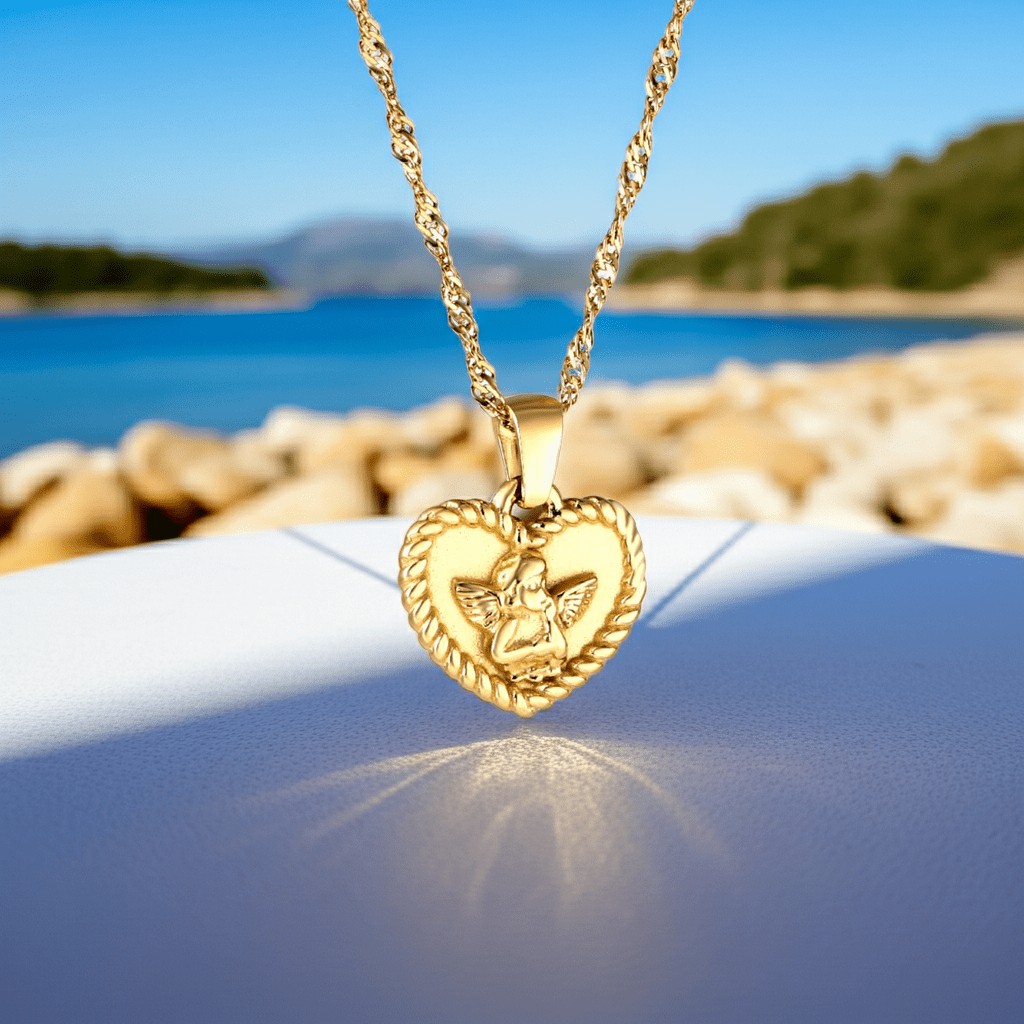 Angel Heart Engraved Pendant - MacroPanora