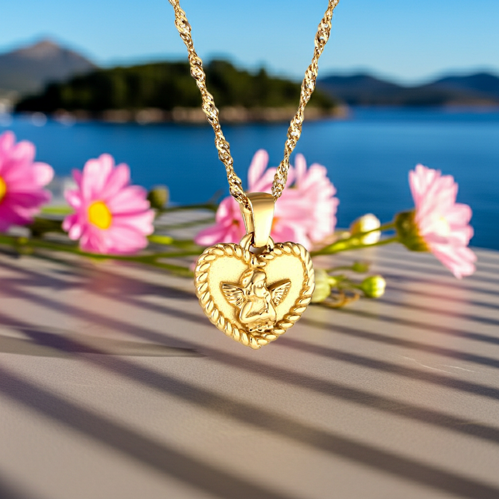 Angel Heart Engraved Pendant - MacroPanora