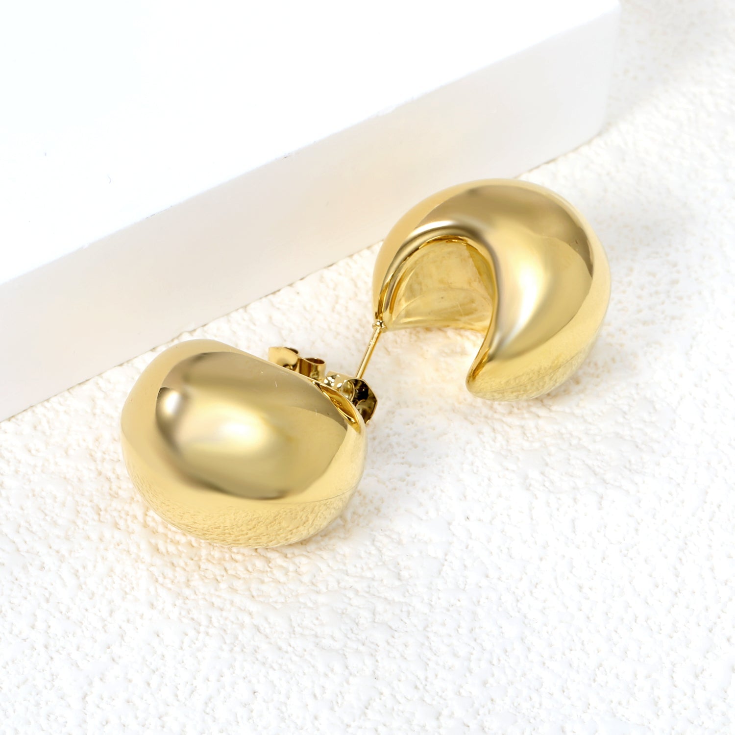 Arcadia Goldtone Studs - MacroPanora