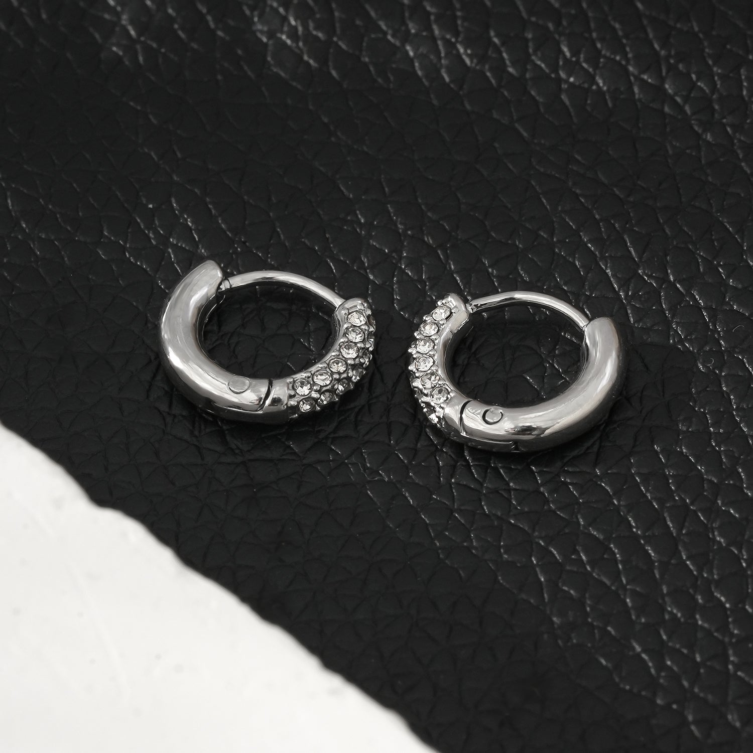 BISHO Silver (White Gold): Sparkling Rows of Pavé Zirconia on Classic Mini Hoop Earrings - MacroPanora