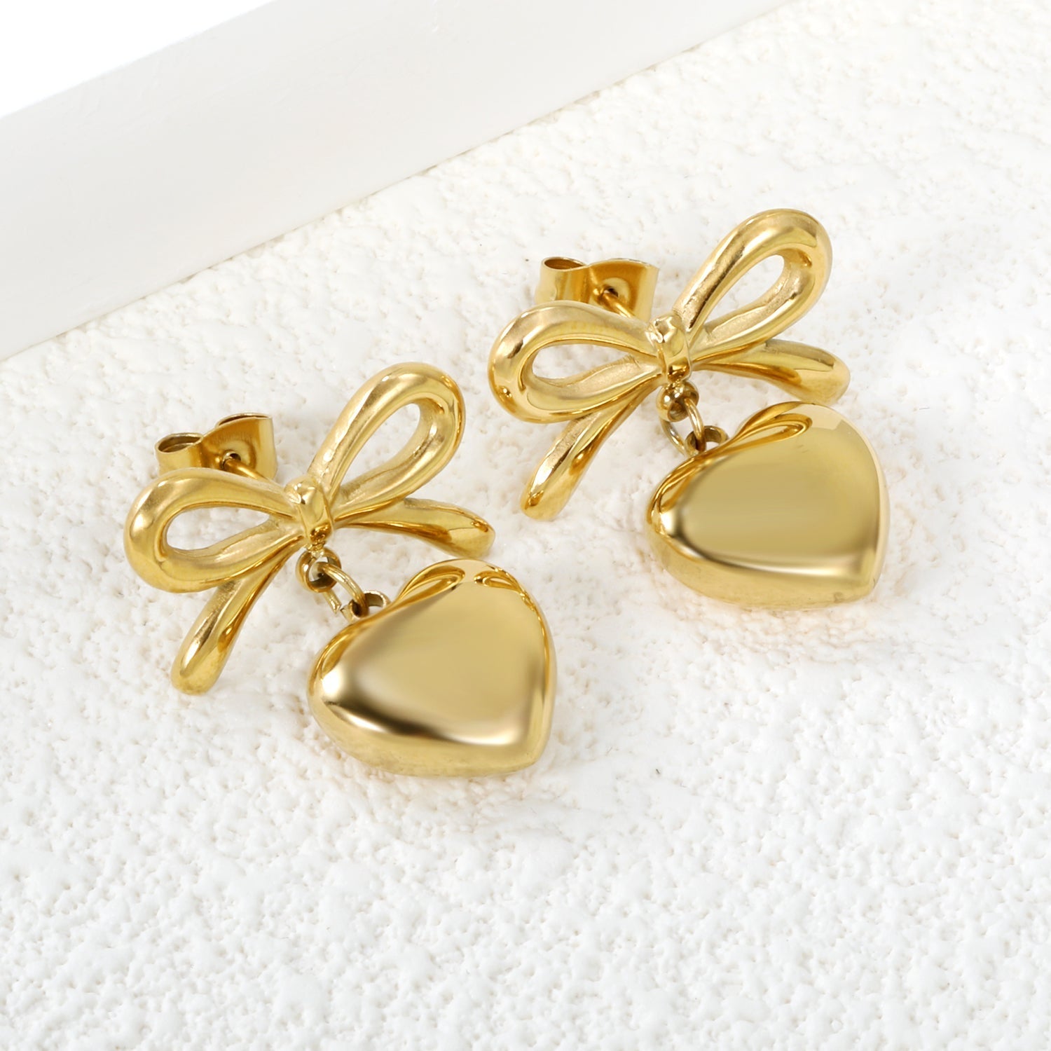 Bow & Heart Charm Studs - MacroPanora