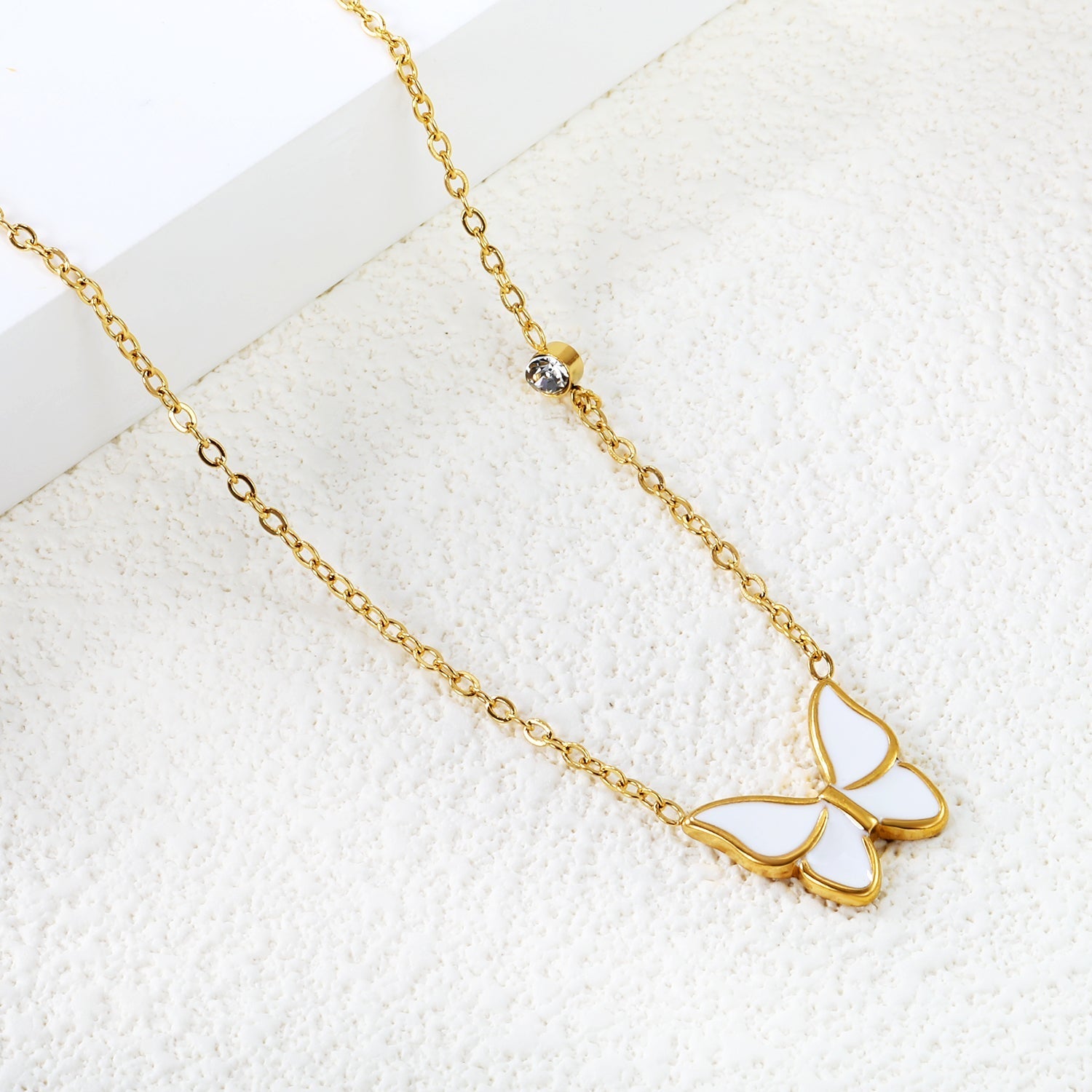 Butterfly Blossom Pendant Necklace - MacroPanora