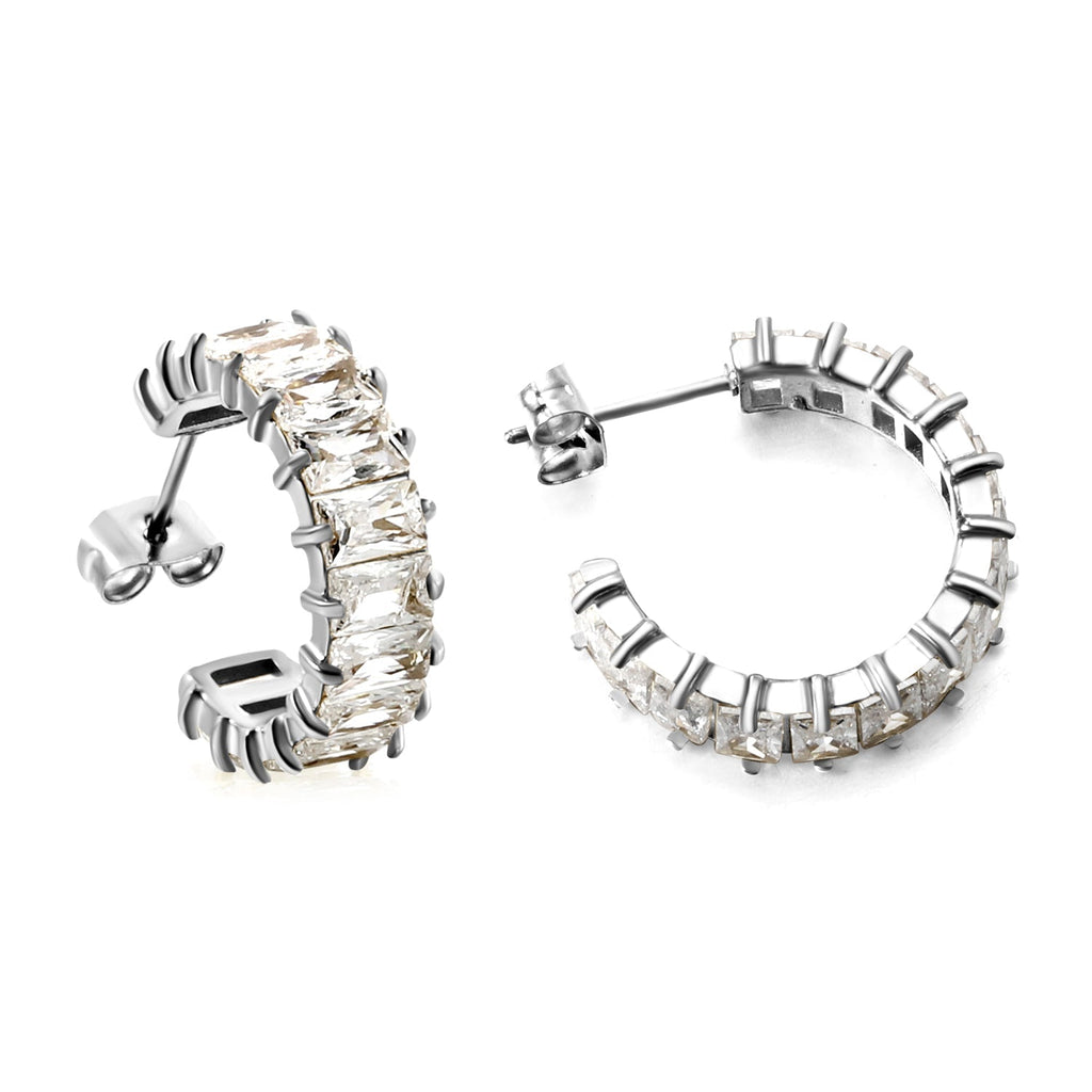 C - Shaped Radiant Diamond Studs - MacroPanora