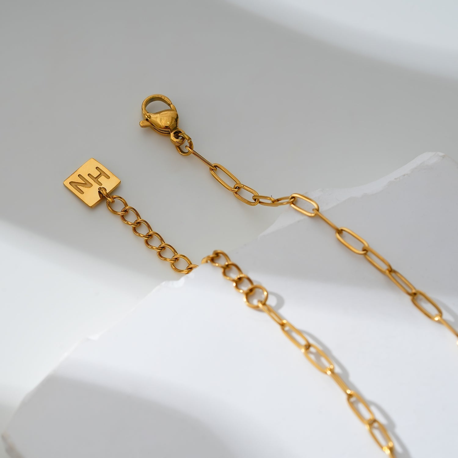 CANARI: Mini Paper - Clip Chain Anklet with Satellite Zirconia Charms - MacroPanora