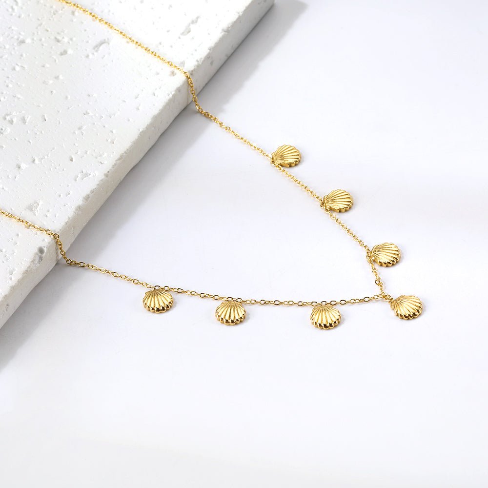 Charmed Essence Necklace Set - MacroPanora