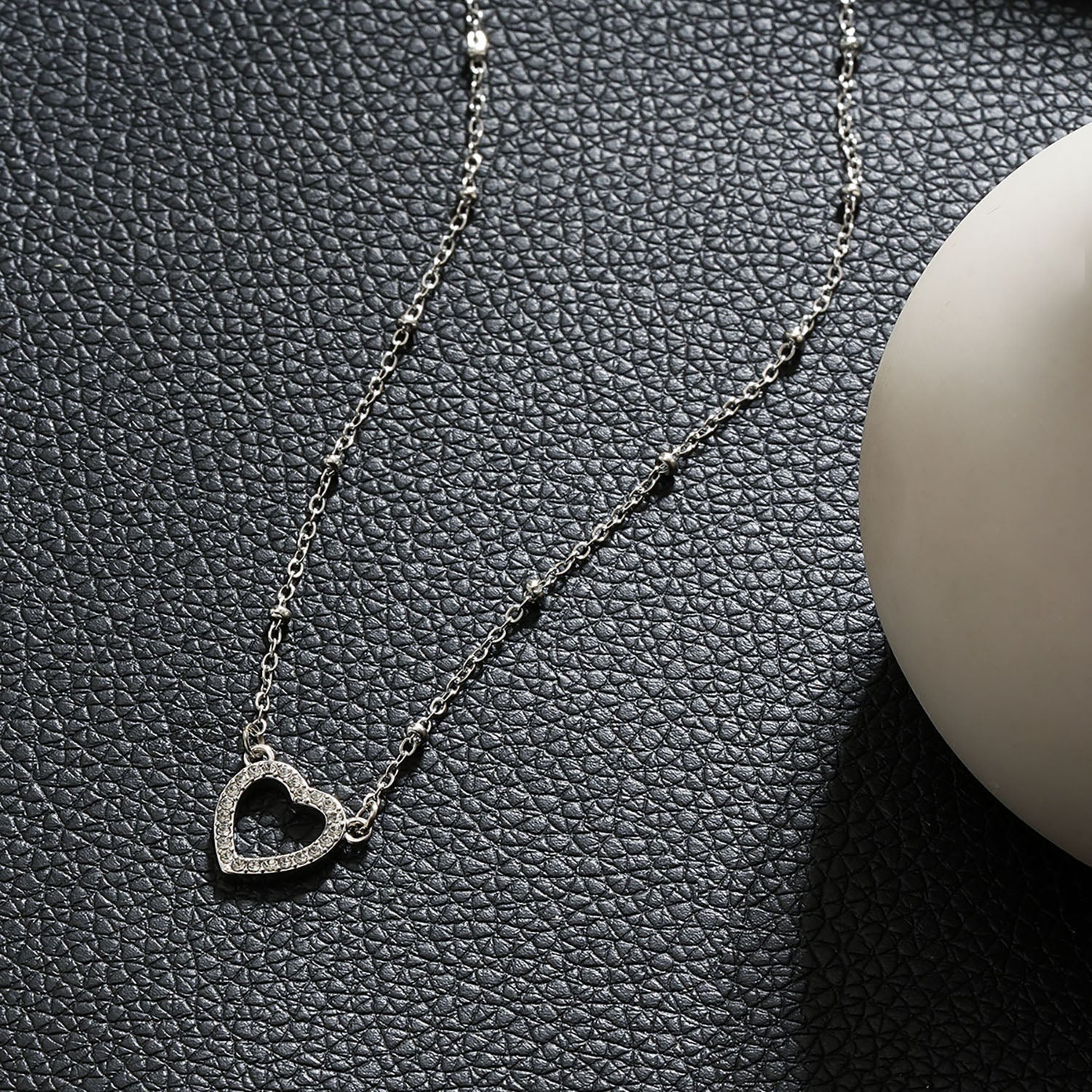 CHERISH Silver (White Gold): Beaded Chain Anchoring an Elegant Pavé Heart Charm Pendant - MacroPanora