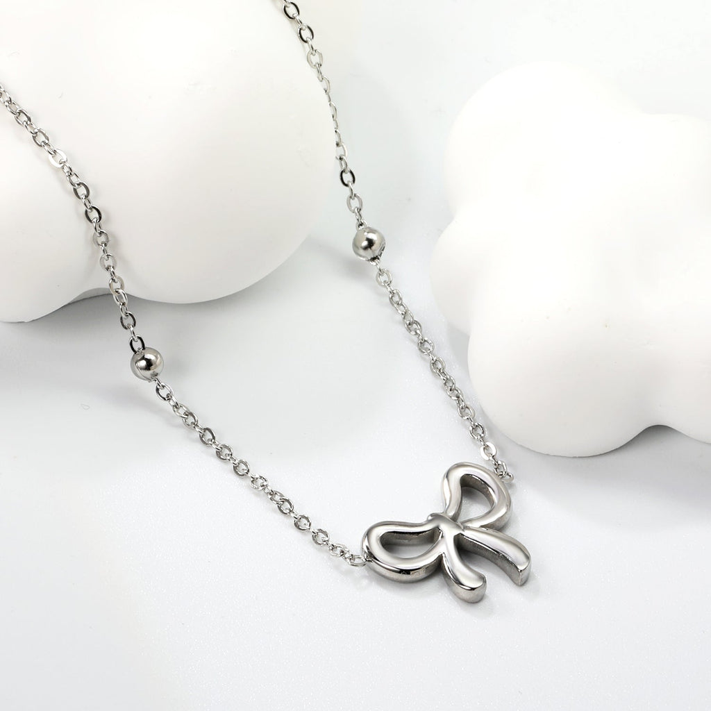 Chic Bow Charm Necklace - MacroPanora