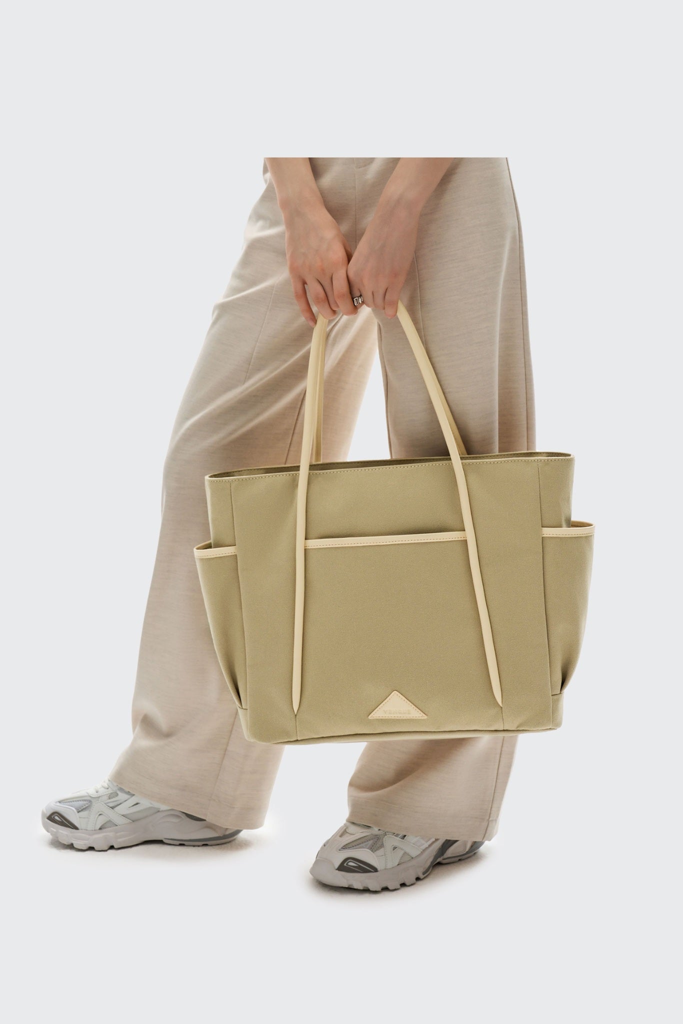 Club Tote (Camel) - MacroPanora