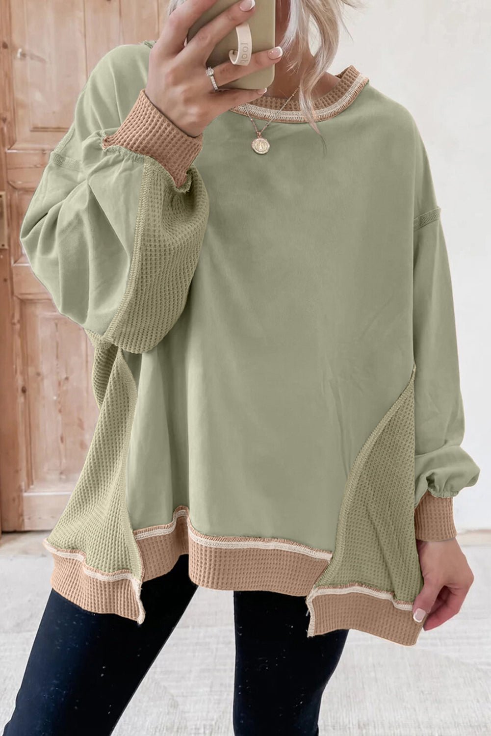 Cozy Women's Color Block Pullover Sweatshirt - Trendy Casual Style for Everyday Comfort and Relaxation - MacroPanora