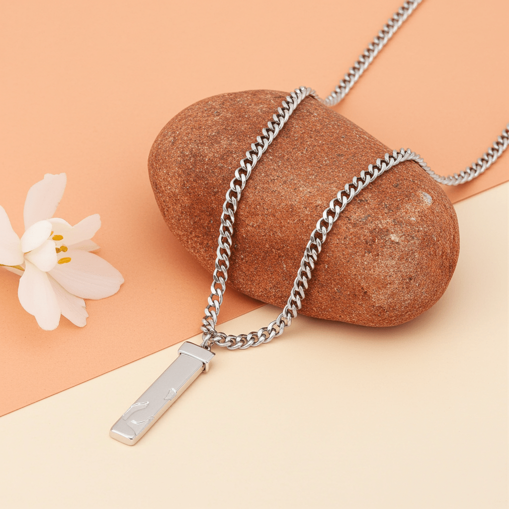 DAKARIA SILVER (White Gold): Chipped Effect Geometric Pendant on a Link Chain For Men & Women - MacroPanora