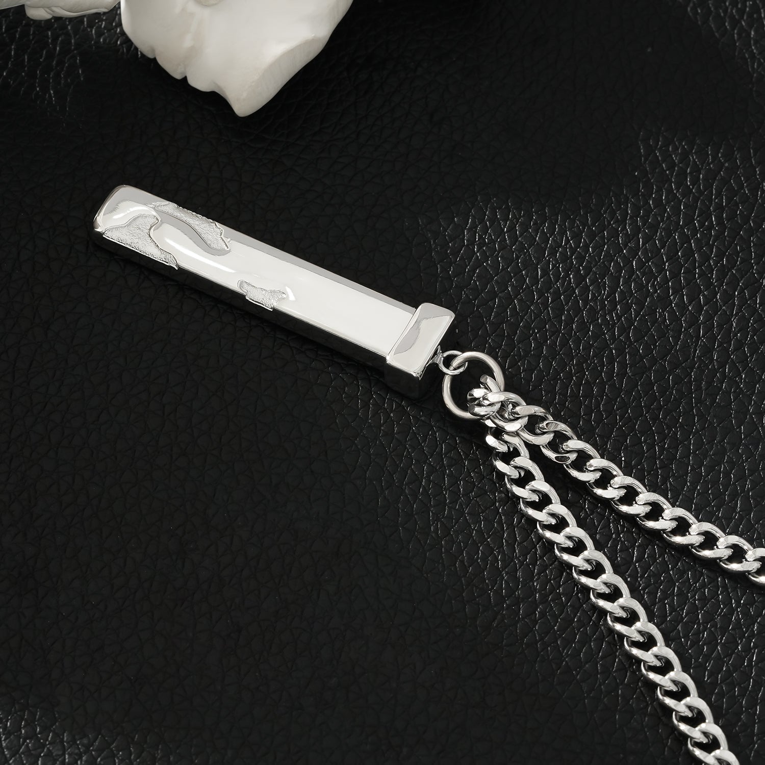 DAKARIA SILVER (White Gold): Chipped Effect Geometric Pendant on a Link Chain For Men & Women - MacroPanora