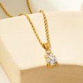 DANAE Gold: Textured Rope Chain with Zirconia Gems Pendant – Trio of Mini Stones on a Larger Gem - MacroPanora