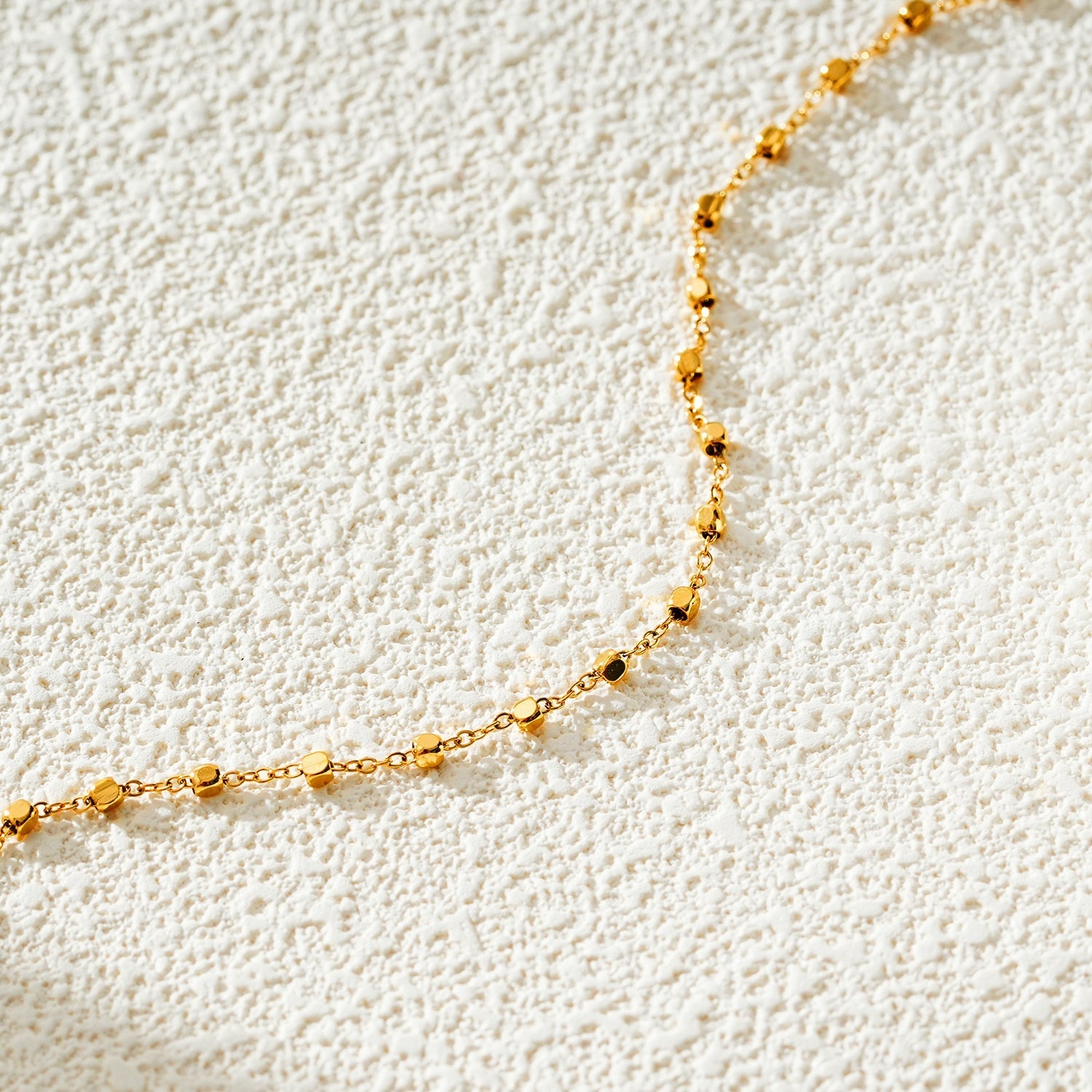 DEMELZA LG: Contemporary Gold Anklet with Delicate Square Beads - MacroPanora