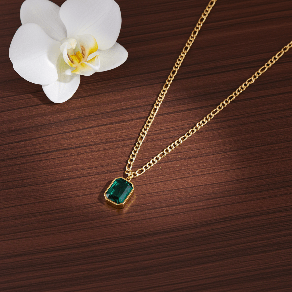 Diamond Bar Pendant - MacroPanora