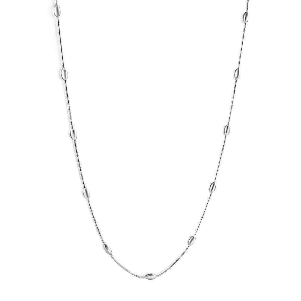 Eleven Pearls Necklace - MacroPanora