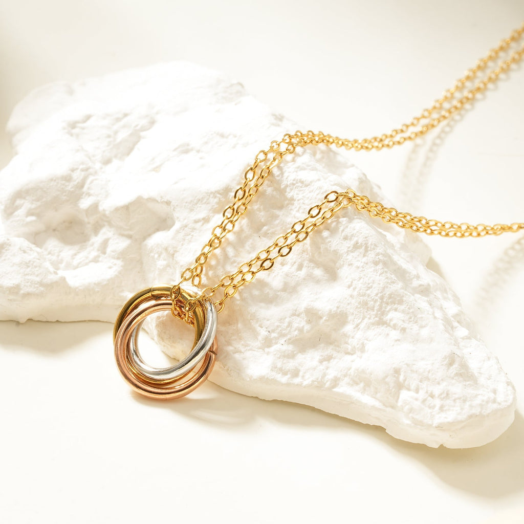 ELVIRA Mixed Metals: Double Chain Dainty Necklace with Intertwined 3 - Ring Pendant – Symbol of Love, Unity & Eternity - MacroPanora