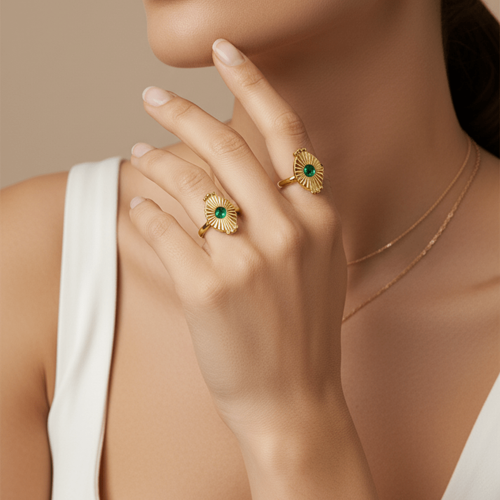 Emerald Sun Statement Ring - MacroPanora