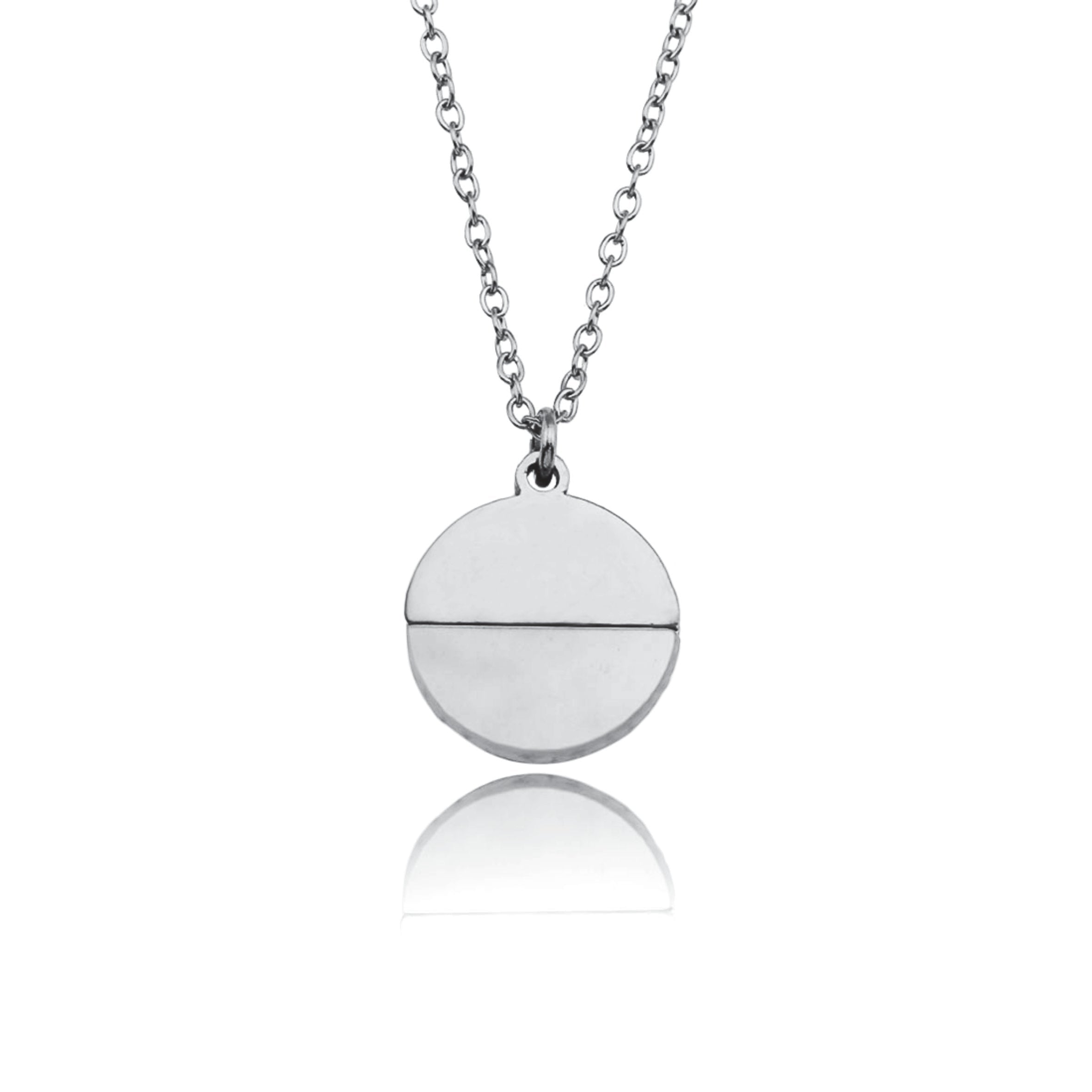 EMERSYN Silver (White Gold): Minimalist Metal & Shell Circle Pendant Necklace - MacroPanora