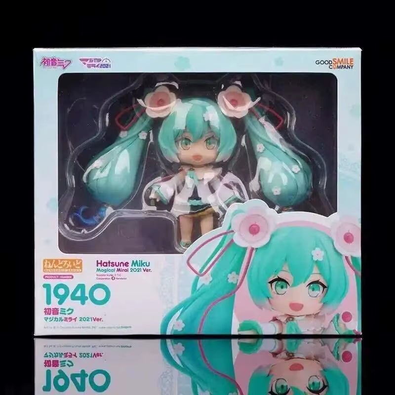 Figure Hatsune Anime Miku 1939 15Th Anniversary Strawberry Miku Action Figure 1940 PVC Collection Model Doll Toys Gift - MacroPanora