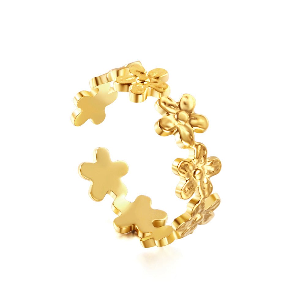 Flora Gold Bloom Ring - MacroPanora