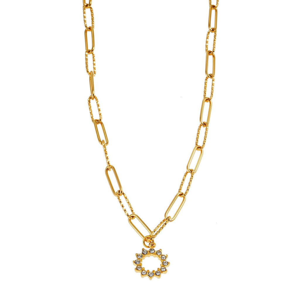 FRETTA: Radiant Star Shaped Pendant Zirconia Paper - Clip Chain Necklace in Gold. - MacroPanora