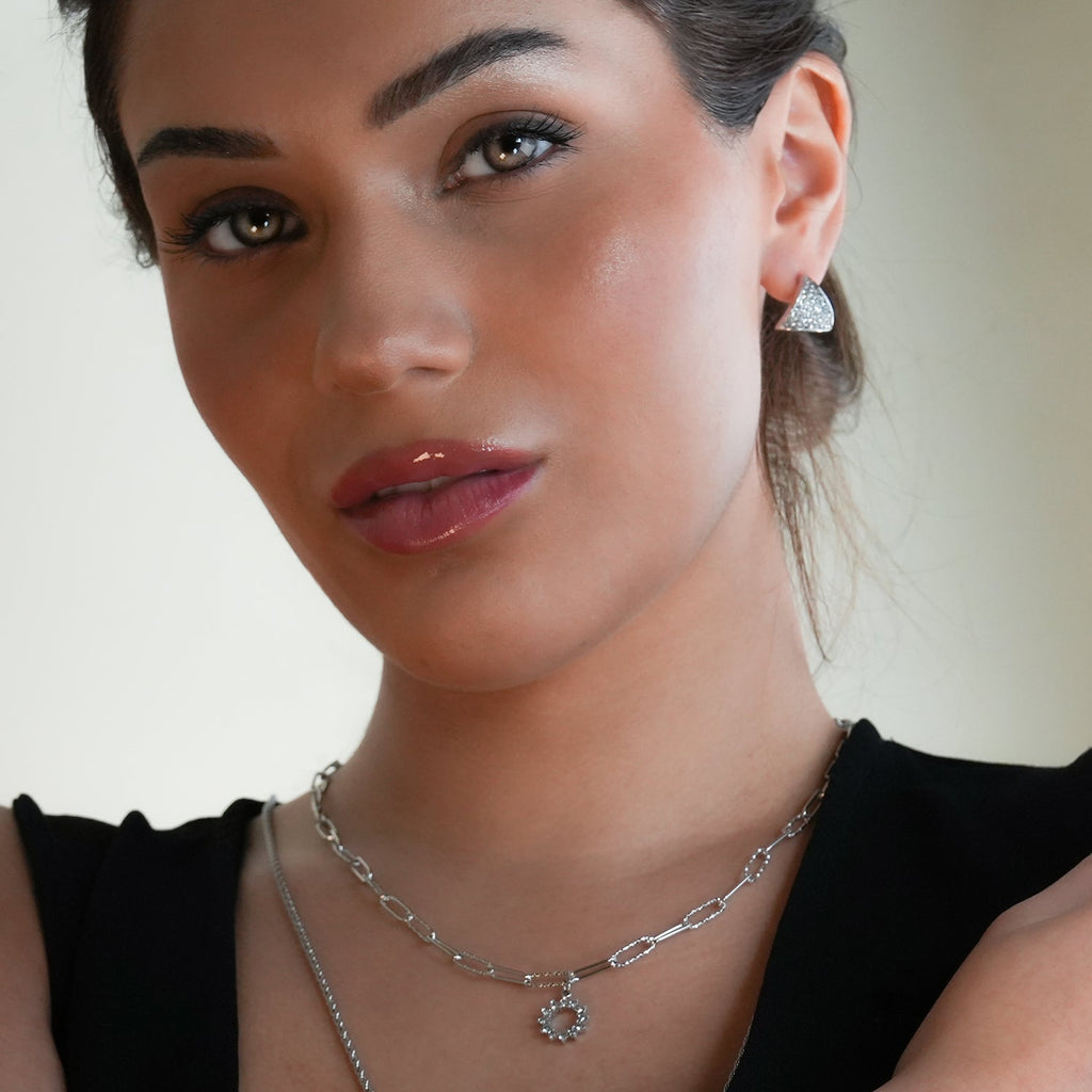 FRETTA: Radiant Star Shaped Pendant Zirconia Paper - Clip Chain Necklace in White Gold (Silver Toned) - MacroPanora