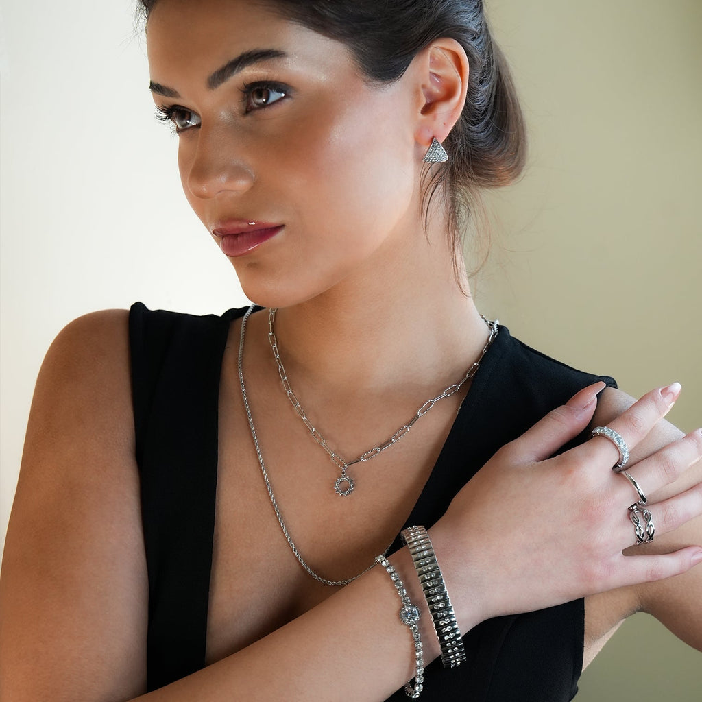 FRETTA: Radiant Star Shaped Pendant Zirconia Paper - Clip Chain Necklace in White Gold (Silver Toned) - MacroPanora