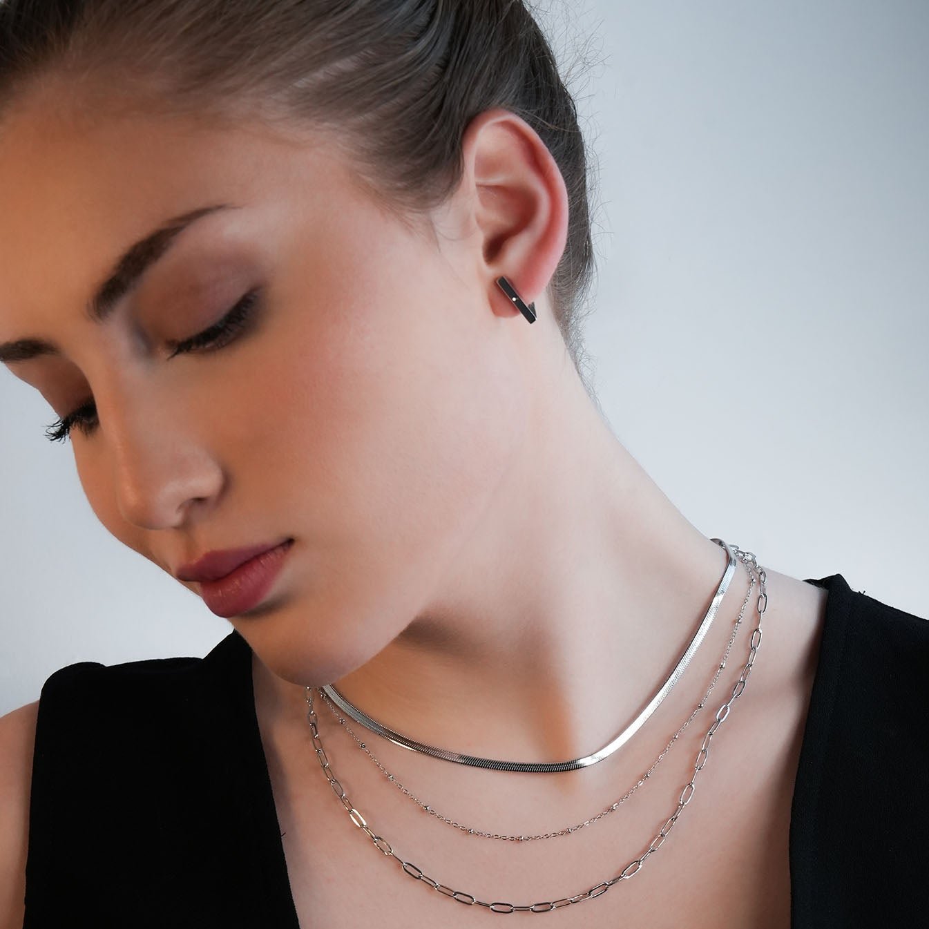 GEILNAR: Triple Layer Mixed - Chain Necklace in Silver - MacroPanora