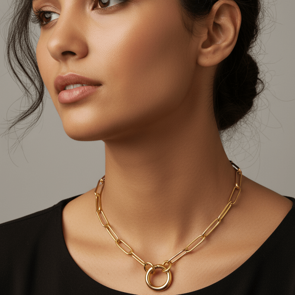 Golden Harmony Wire Necklace - MacroPanora