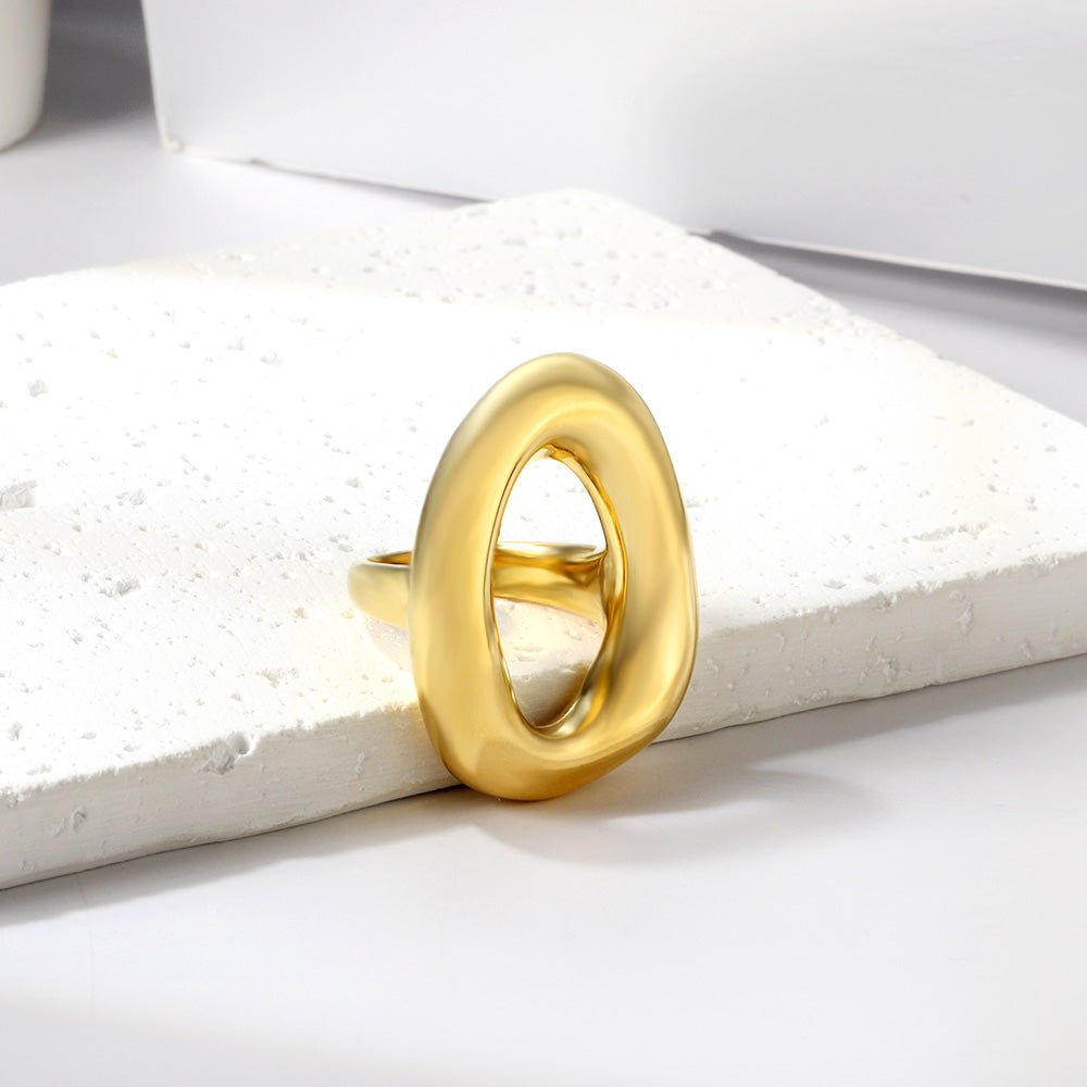 Golden Organic Embrace Ring - MacroPanora