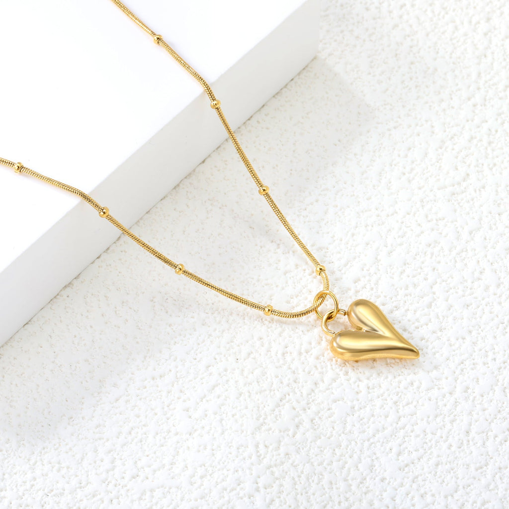 Heartstrings Charm Necklace - MacroPanora