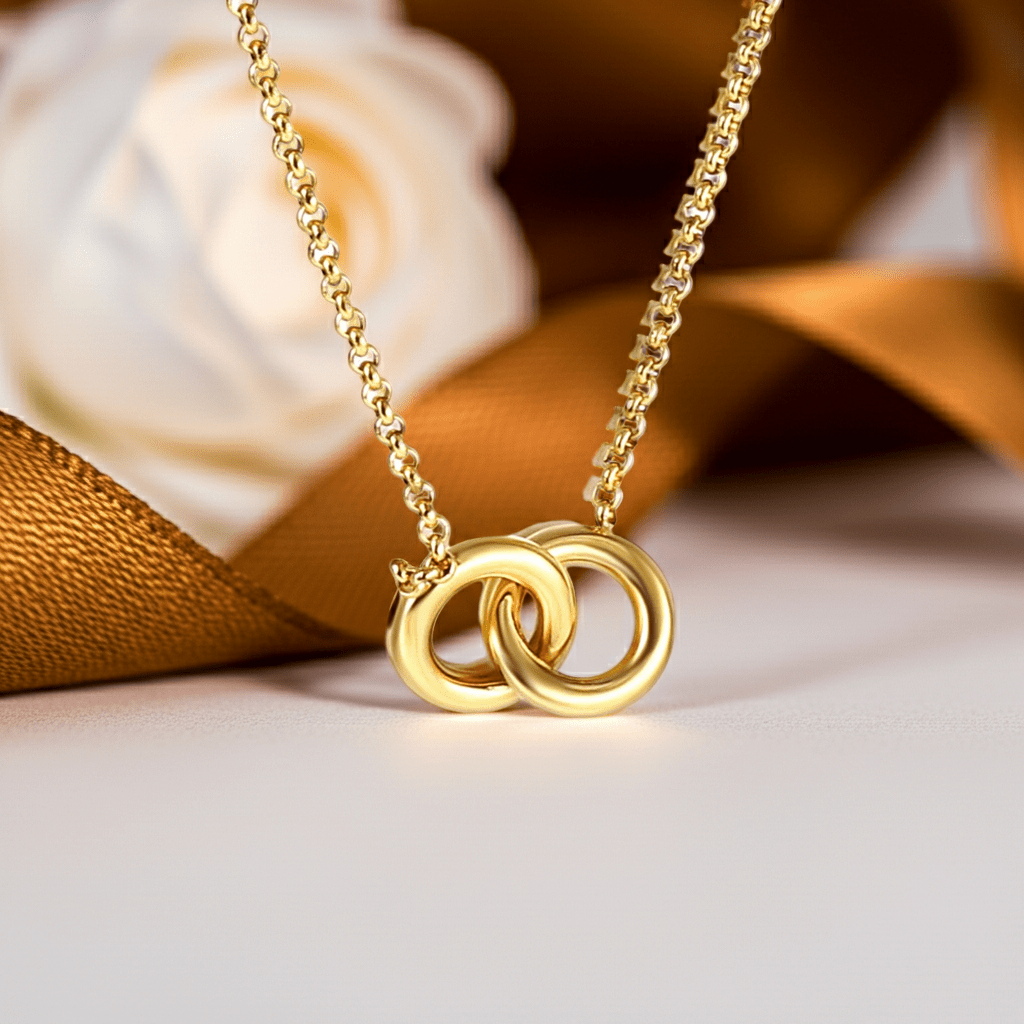 Infinity Circle Pendant - MacroPanora