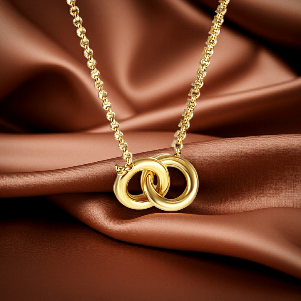 Infinity Circle Pendant - MacroPanora