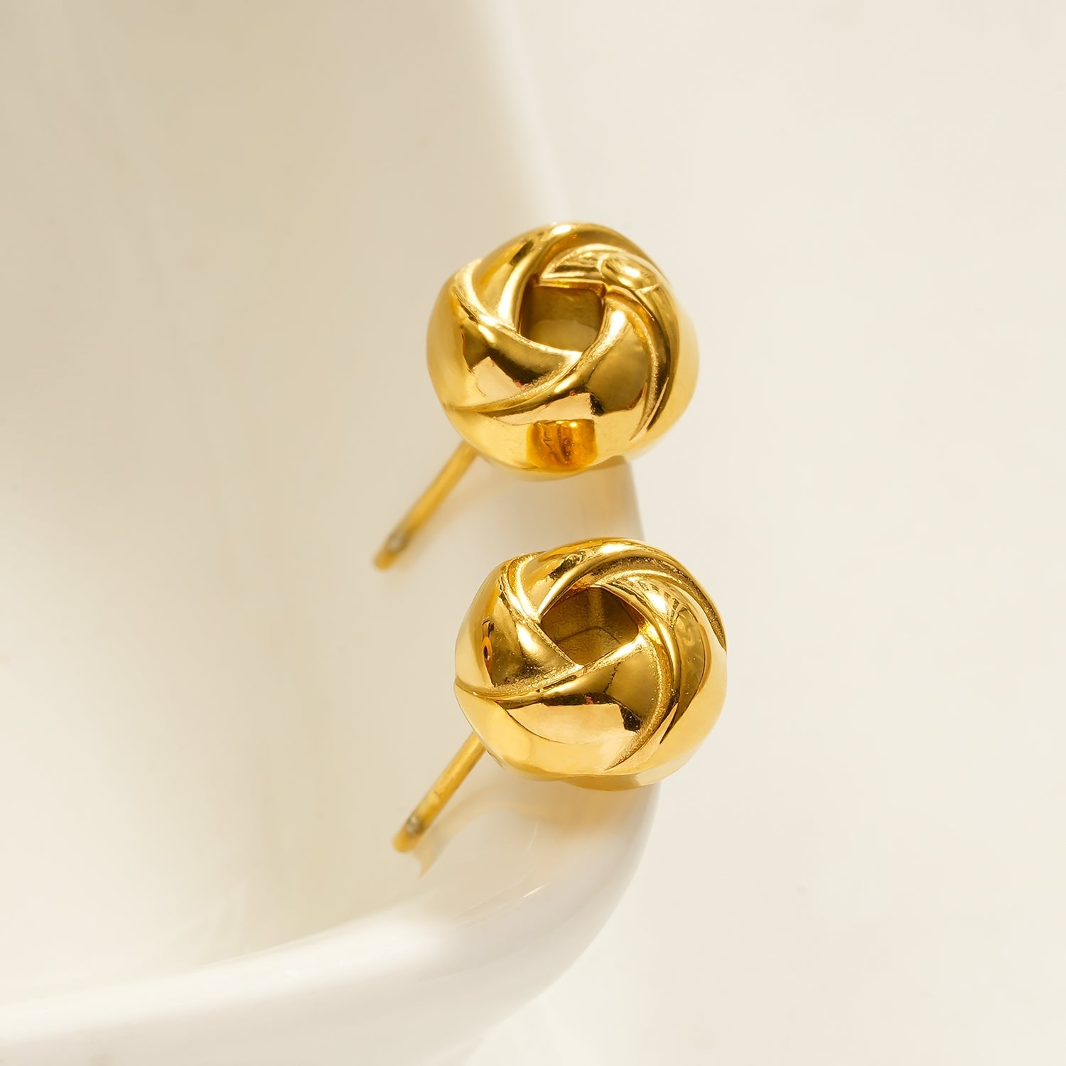 JATANI (Small) Gold: Love Knot Stud Earrings – Timeless Symbol of Eternal Love & Elegant Jewelry Gift - MacroPanora