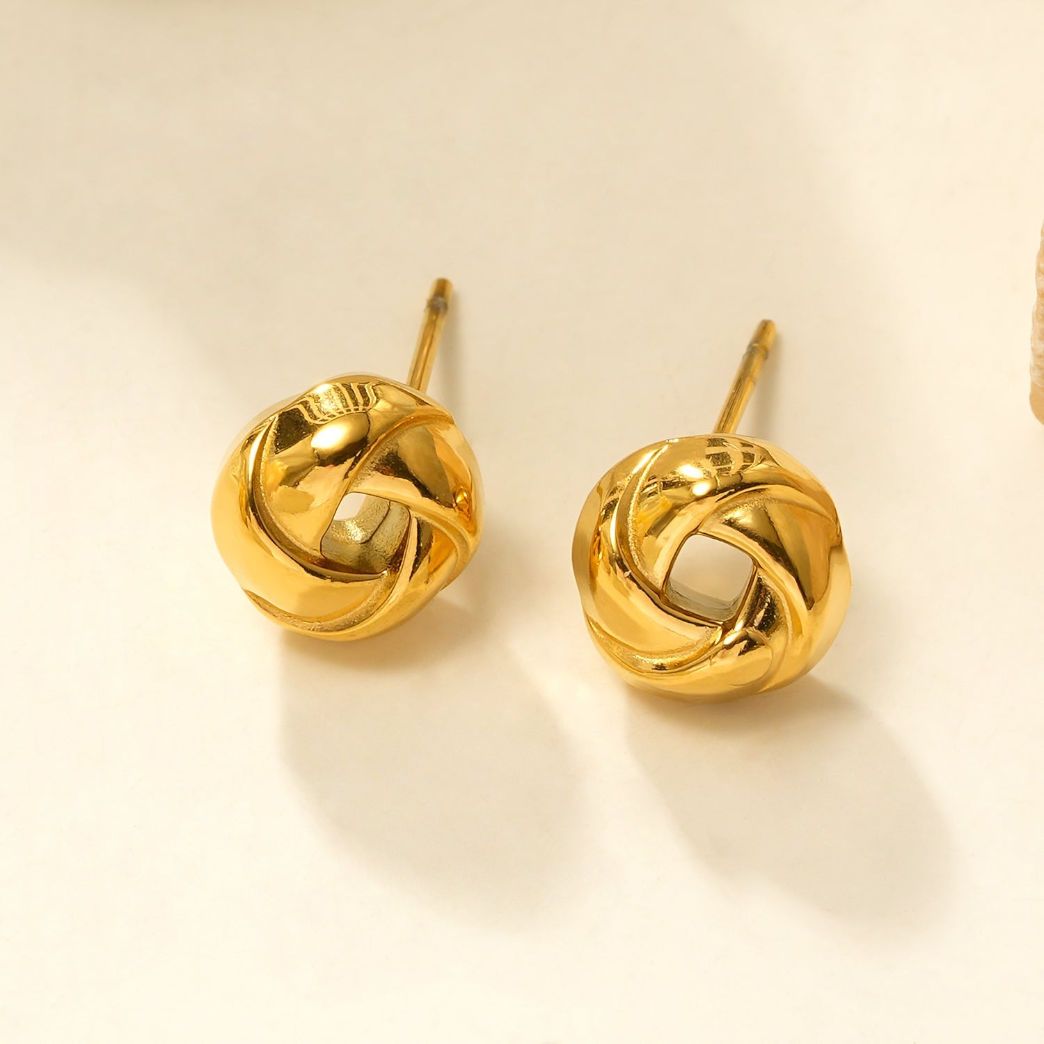 JATANI (Small) Gold: Love Knot Stud Earrings – Timeless Symbol of Eternal Love & Elegant Jewelry Gift - MacroPanora