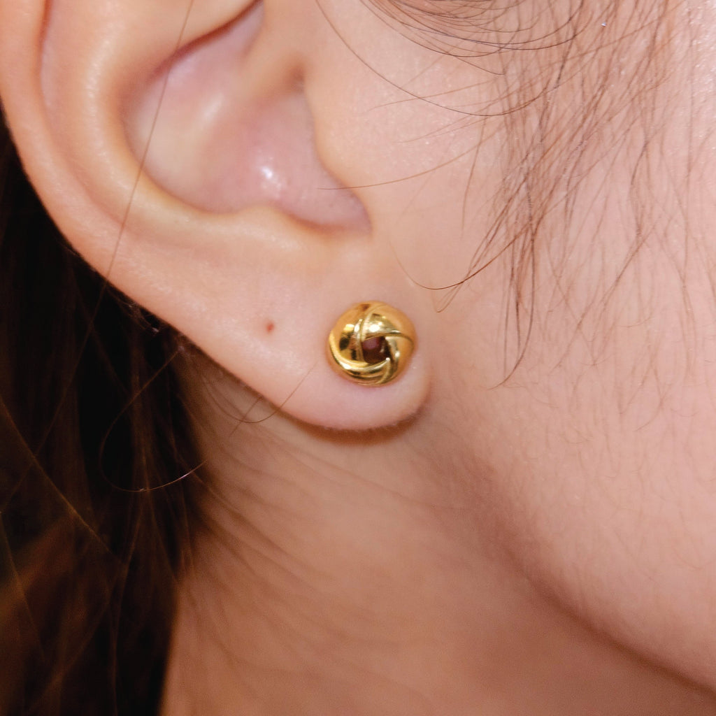 JATANI (Small) Gold: Love Knot Stud Earrings – Timeless Symbol of Eternal Love & Elegant Jewelry Gift - MacroPanora