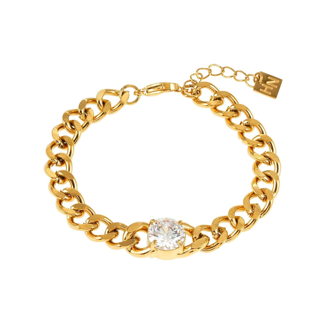 JATDAL Gold: Cuban Link Bracelet with a Dazzling Moissanite Centrepiece - MacroPanora