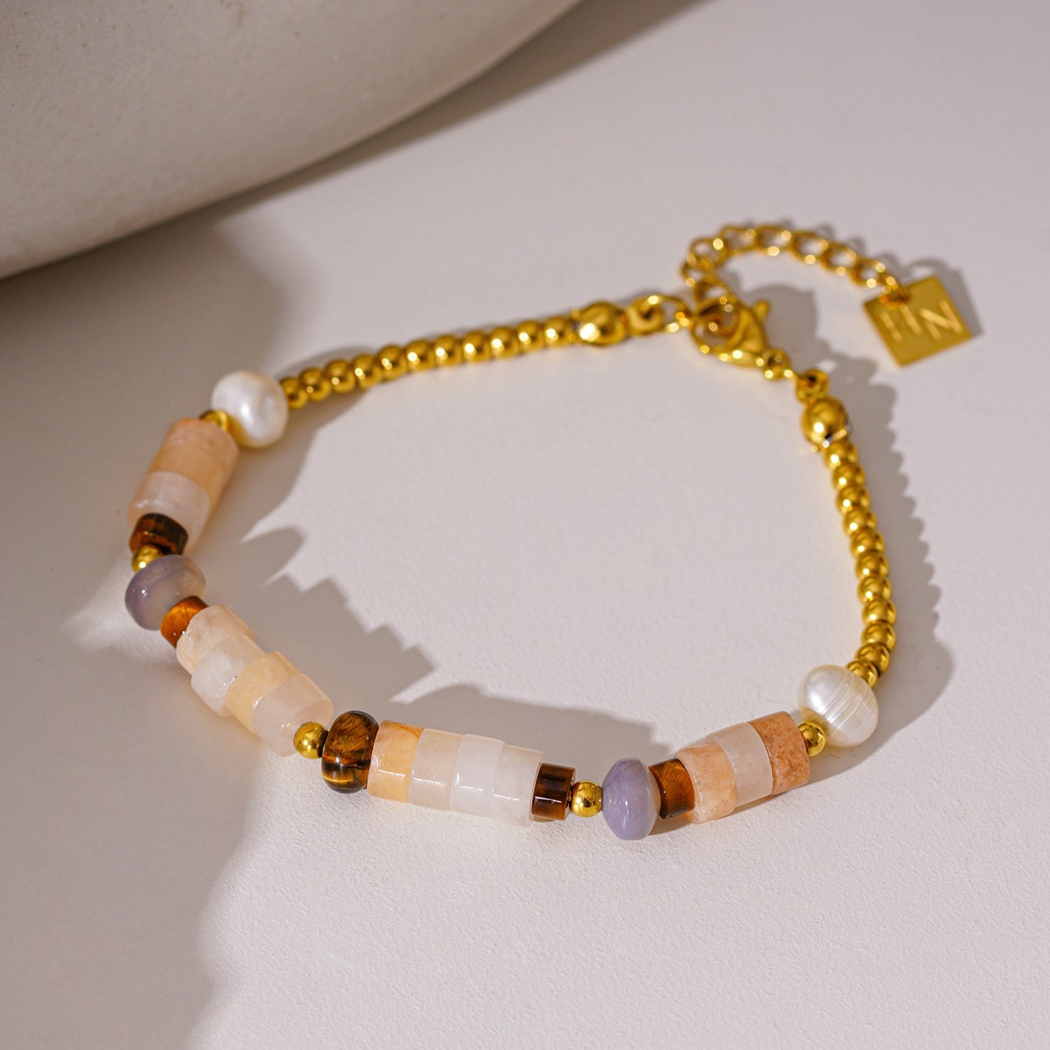 JERASA: Chalcedony Stones, Fresh Water Pearls & Gold Ball - Beaded Bracelet. - MacroPanora