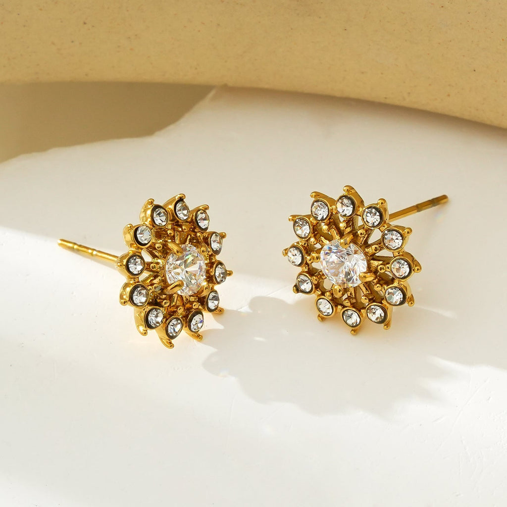 KERELA Gold: Shimmering Star Zirconia (CZ) Stud Earrings - MacroPanora