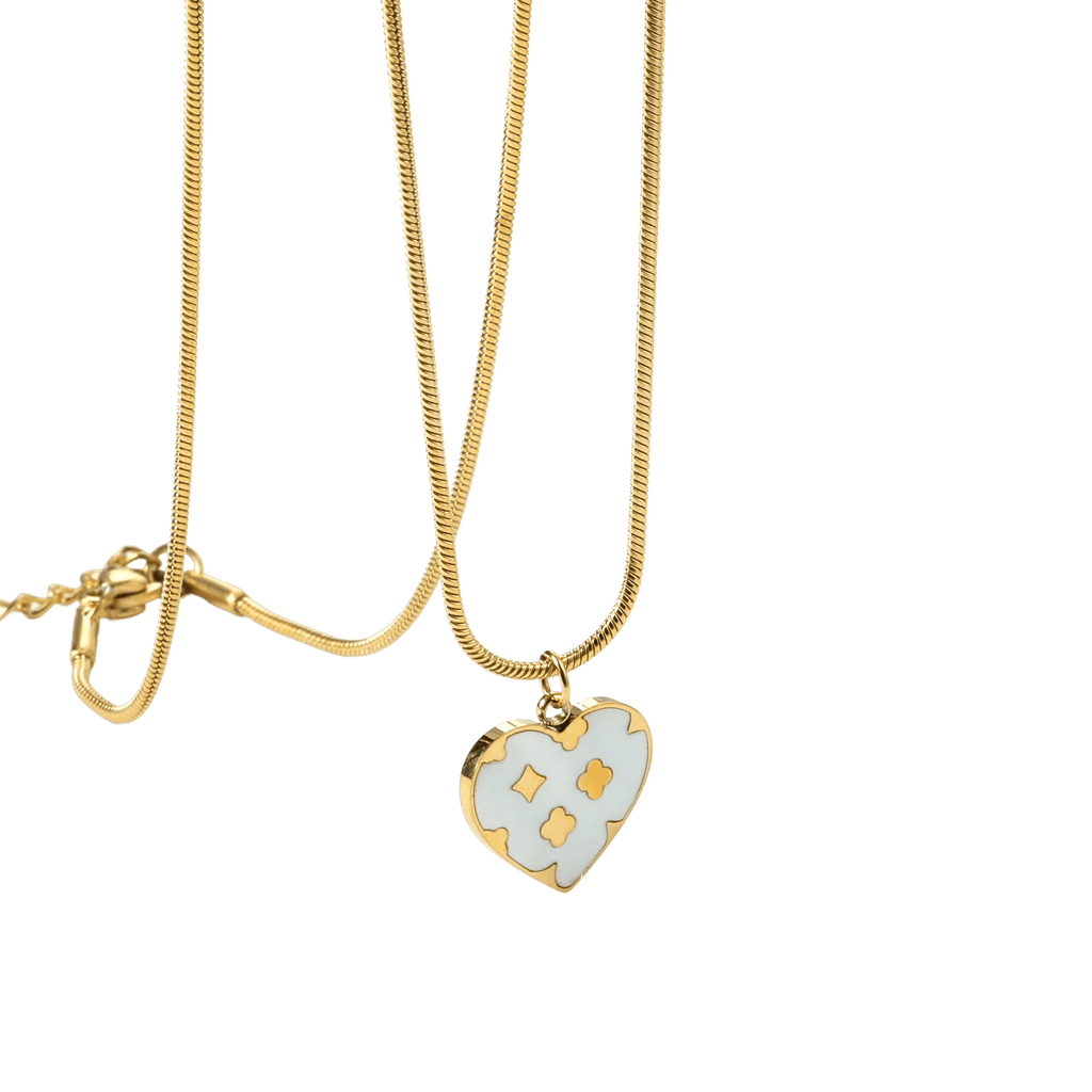 Lucky Heart Shell Pendant - MacroPanora