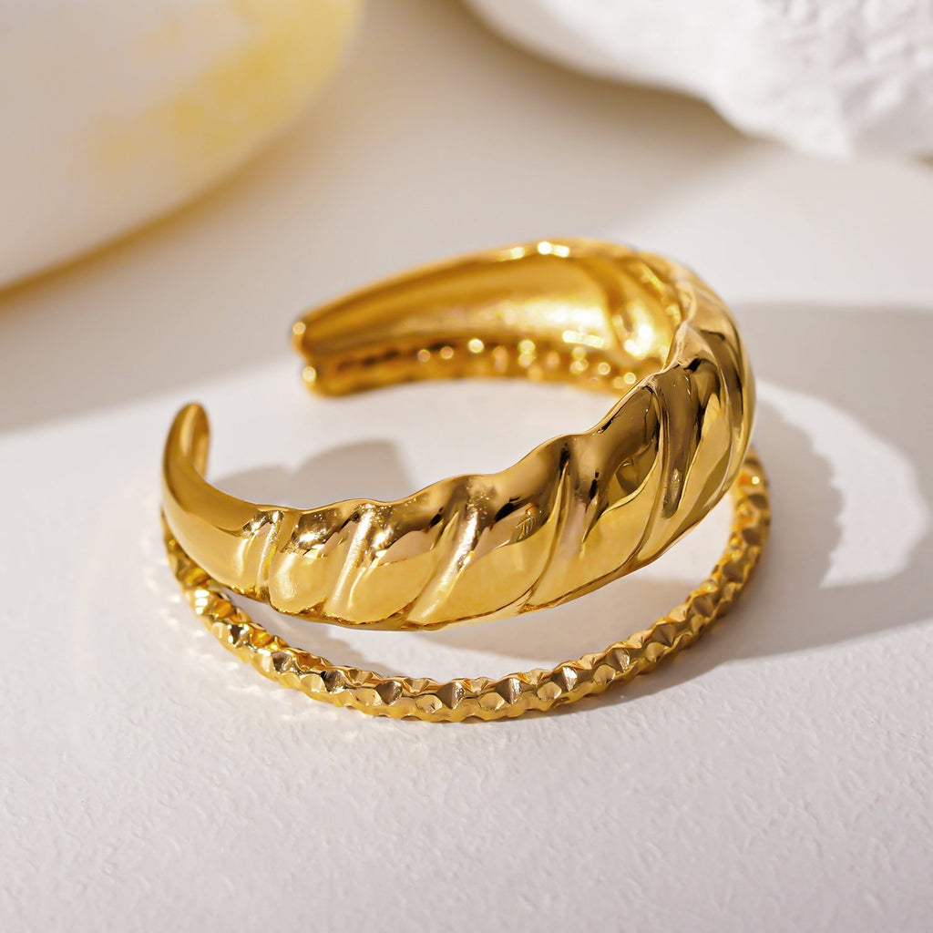 LYAM: Double Stacked Contrasting Textured Ring - MacroPanora