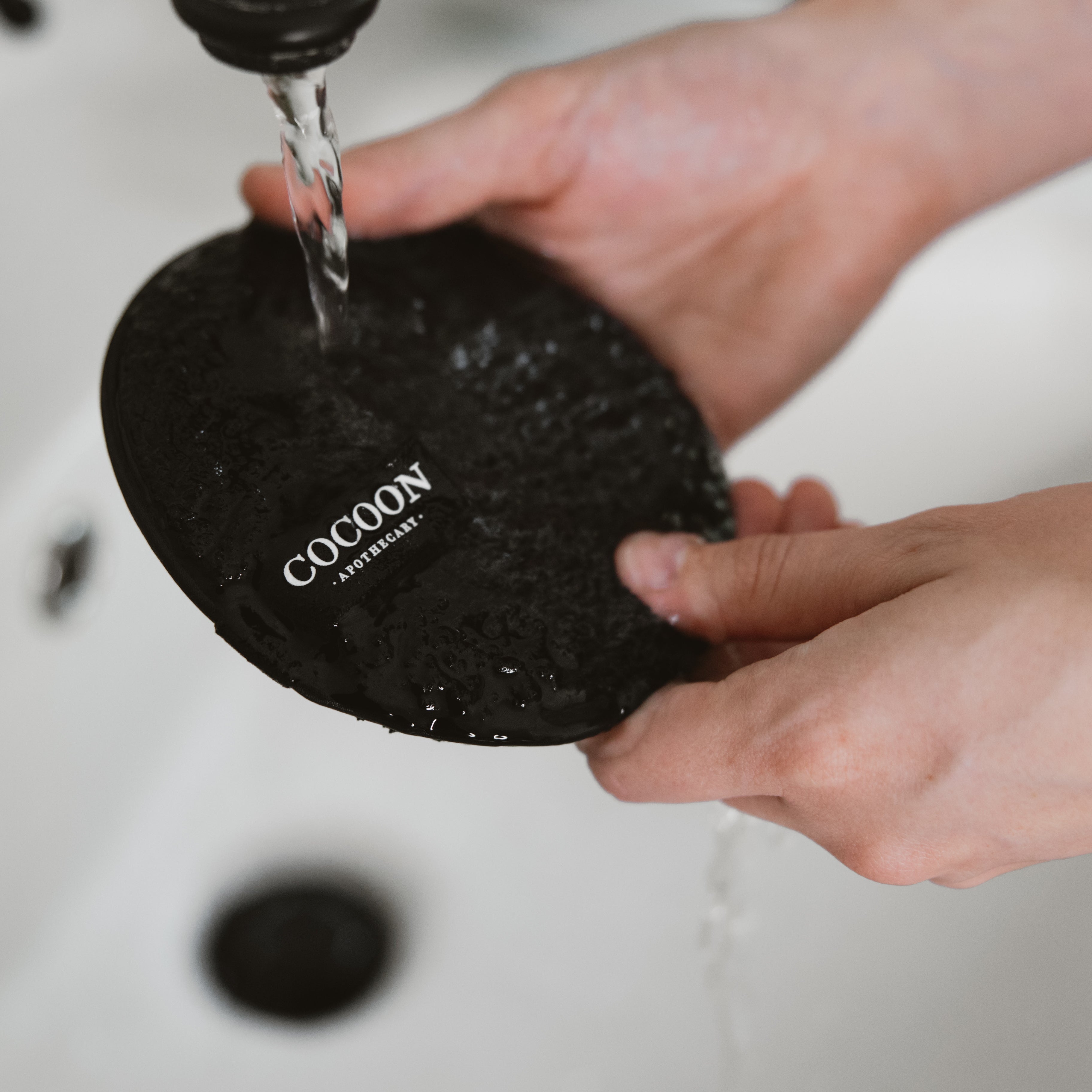 Mask Removal Sponge - MacroPanora