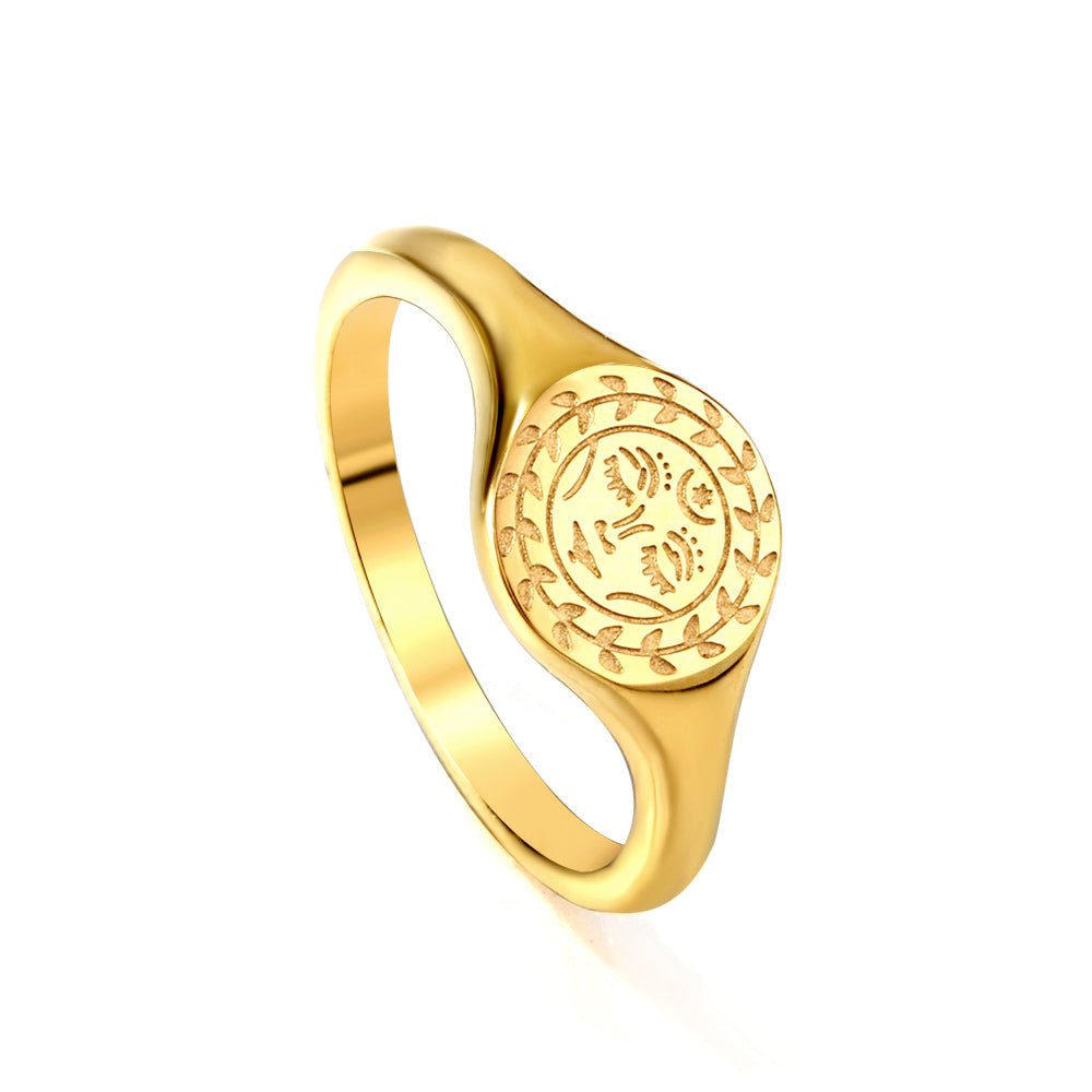 Moon Face Ring - MacroPanora