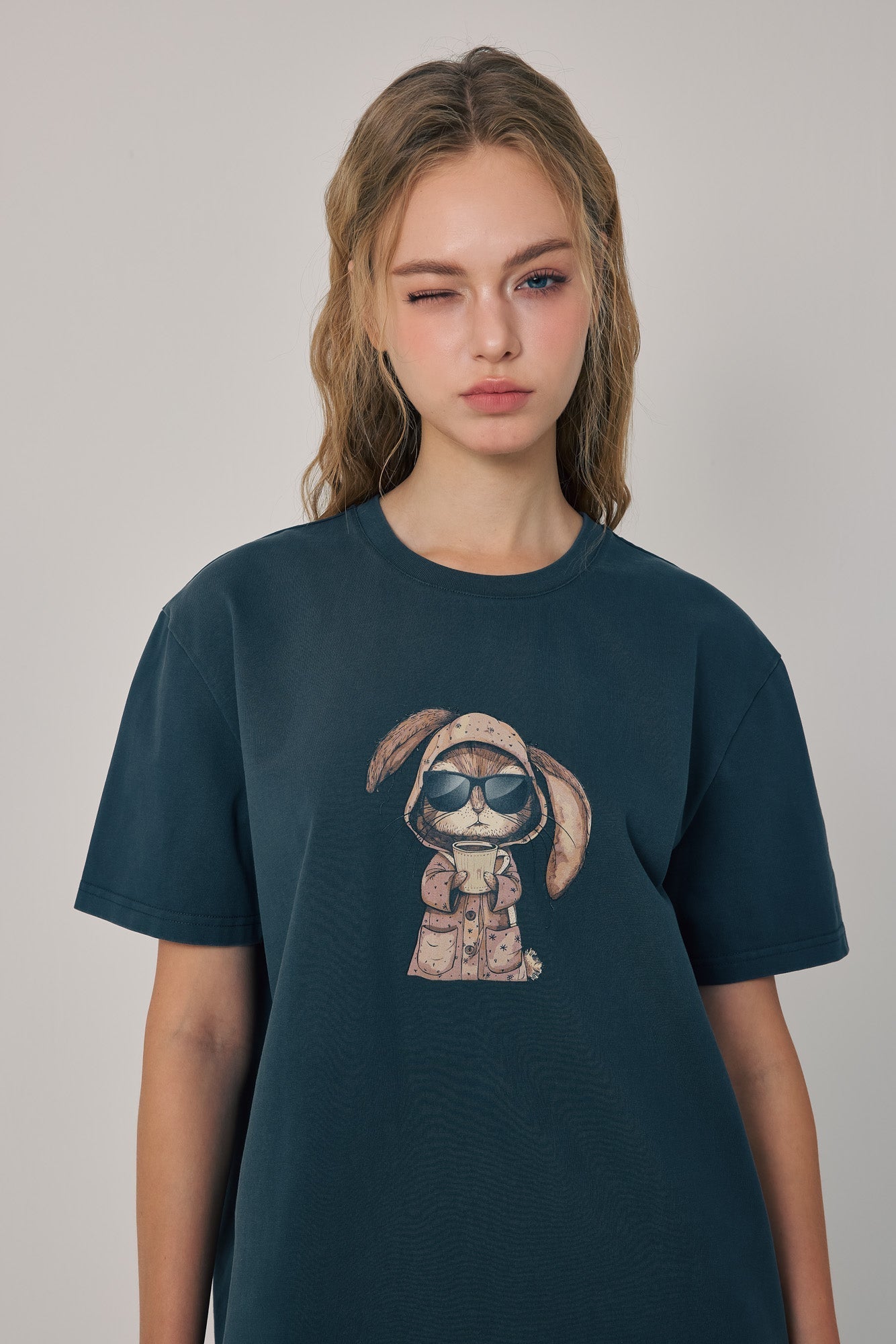 Morning Brew Bunny Tee Black - MacroPanora