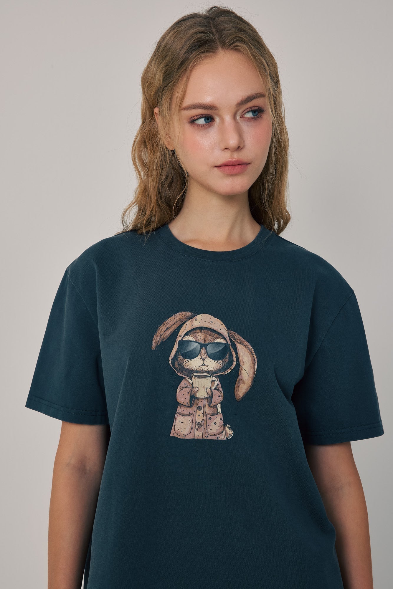 Morning Brew Bunny Tee Black - MacroPanora